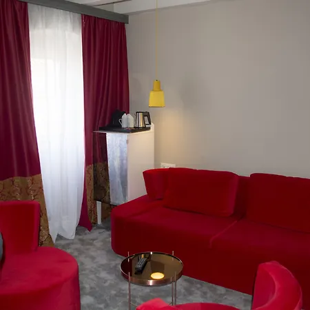 Xii Century Heritage Ξενοδοχείο 4*
