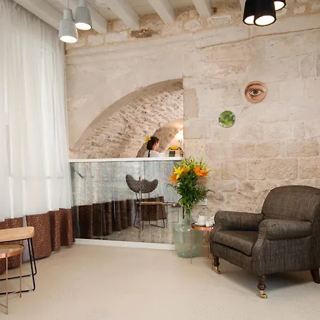 Xii Century Heritage 4* Τρογκίρ